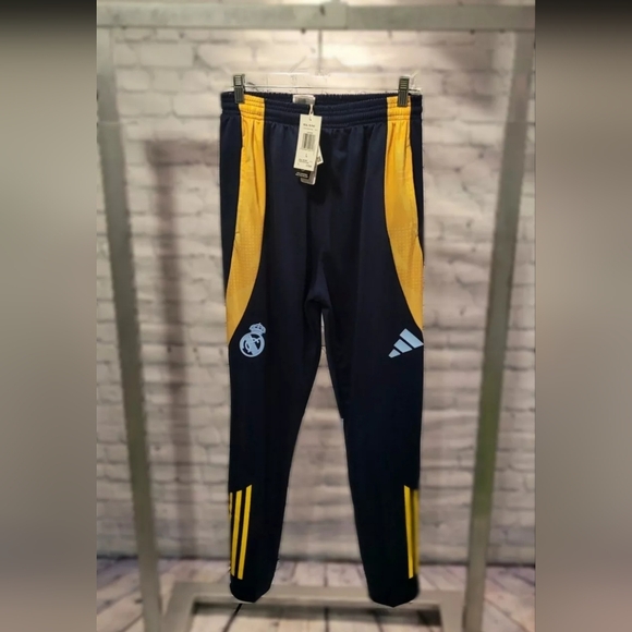 ⚽ L REAL MADRID TRAINING PANTS - Picture 1 of 11